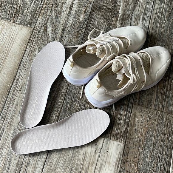 🌟Fabletics 🌟Brookside 🌟Performance
Sneaker, 9 - Picture 13 of 13